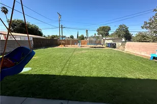 18470 7th St, Bloomington, CA 92316 - Photo 38