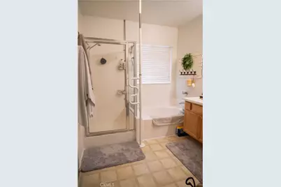 13018 Camden Lane, Victorville, CA 92392 - Photo 36