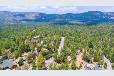 746 Villa Grove Avenue, Big Bear City, CA 92314 - Photo 20