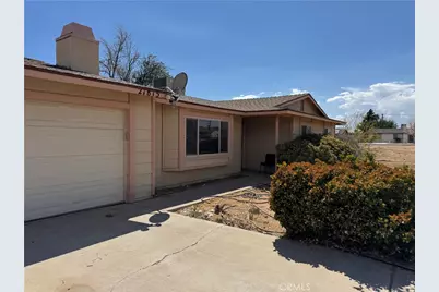 21815 Klickitat Avenue, Apple Valley, CA 92307 - Photo 4