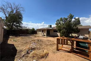 21815 Klickitat Ave, Apple Valley, CA 92307 - Photo 30