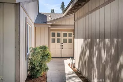 510 Via Zapata, Riverside, CA 92507 - Photo 2