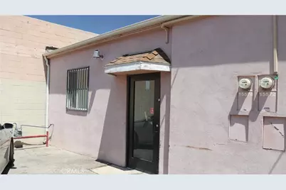 15572 7th Street, Victorville, CA 92395 - Photo 4