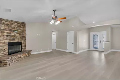 15598 Apple Valley Road, Apple Valley, CA 92307 - Photo 6