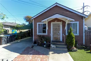 212 E Adams St, Santa Ana, CA 92707 - Photo 2
