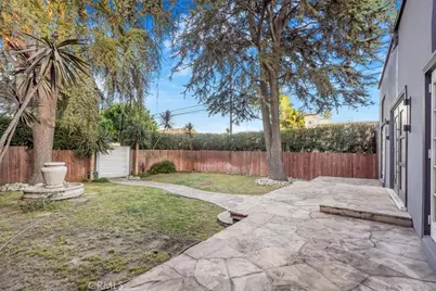 1301 N Orange Grove Avenue, West Hollywood, CA 90046 - Photo 8