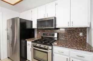 949 Dolly Dr, Lake Elsinore, CA 92530 - Photo 8