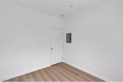 8704 S Denker Avenue, Los Angeles, CA 90047 - Photo 40