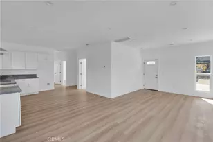8704 S Denker Ave, Los Angeles, CA 90047 - Photo 32