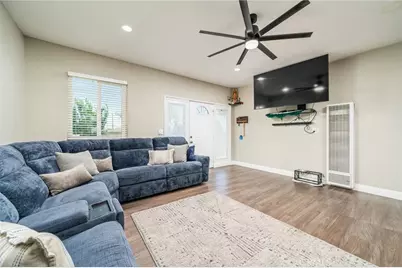 34988 Acacia Avenue, Yucaipa, CA 92399 - Photo 10