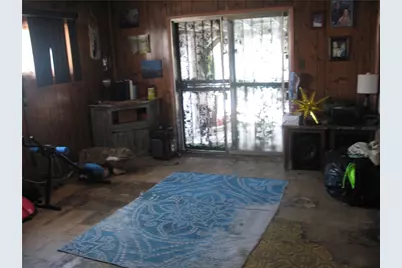 812 N Poinsettia Avenue, Compton, CA 90221 - Photo 2