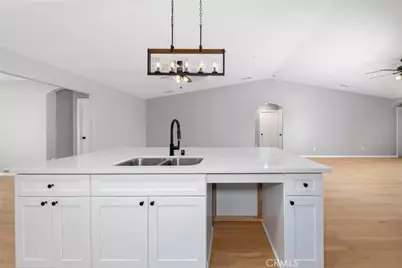 14490 Savannah Court, Apple Valley, CA 92307 - Photo 8