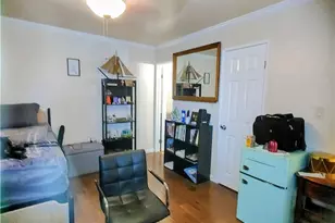 25011 Peachland Ave, Newhall, CA 91321 - Photo 10