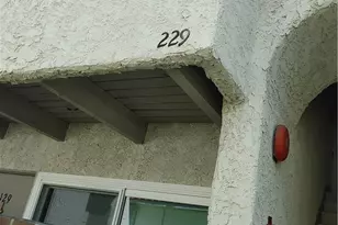 25011 Peachland Ave, Newhall, CA 91321 - Photo 2