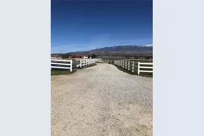 42850 Hill Top Drive, Banning, CA 92220 - Photo 34