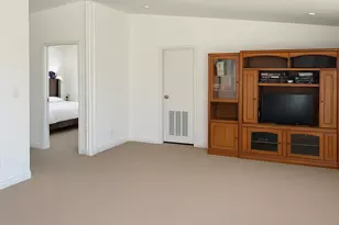 9235 Lindero Rd, Phelan, CA 92392 - Photo 6