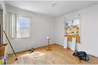 10022 Burnet Ave, Mission Hills (San Fernando), CA 91345 - Photo 16