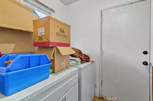 10022 Burnet Ave, Mission Hills (San Fernando), CA 91345 - Photo 12
