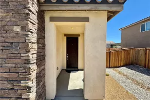 9247 Barnwood, Hesperia, CA 92344 - Photo 2