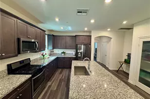 9247 Barnwood, Hesperia, CA 92344 - Photo 10