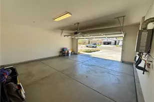 9247 Barnwood, Hesperia, CA 92344 - Photo 32