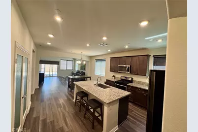 9247 Barnwood, Hesperia, CA 92344 - Photo 8