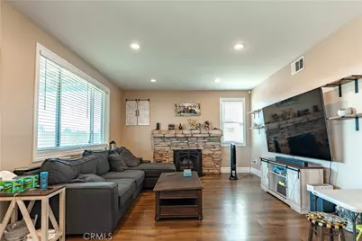 1217 W Avenue H7, Lancaster, CA 93534 - Photo 10