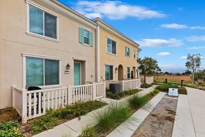 425 Beechwood, Rialto, CA 92376 - Photo 2