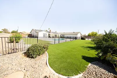 14024 Delaware Road, Apple Valley, CA 92307 - Photo 36