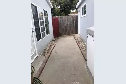 169 E 68th Way, Long Beach, CA 90805 - Photo 10