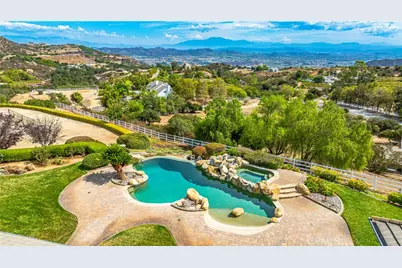 21410 Avenida De Arboles, Murrieta, CA 92562 - Photo 6