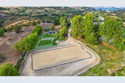 21410 Avenida De Arboles, Murrieta, CA 92562 - Photo 64