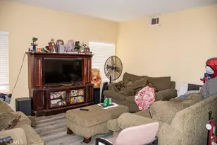 7354 Harding Ct, Highland, CA 92346 - Photo 10