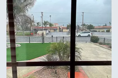 1135 E Morton Place, Hemet, CA 92543 - Photo 10