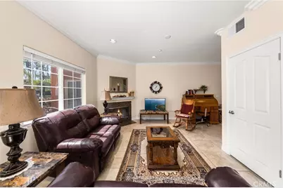 1200 E Highland Avenue #207, Redlands, CA 92374 - Photo 4