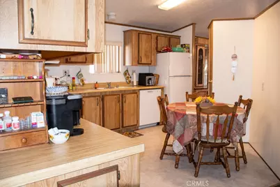 3800 W Wilson #26, Banning, CA 92220 - Photo 10