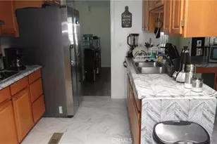 585 De Soto, Hemet, CA 92543 - Photo 8