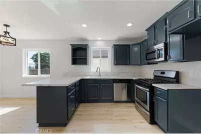 4905 Village Green, San Bernardino, CA 92407 - Photo 8