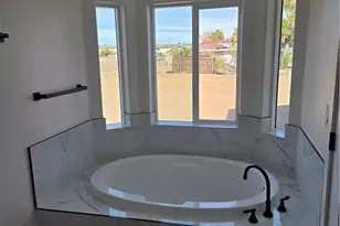 13968 Juniper St, Hesperia, CA 92345 - Photo 10