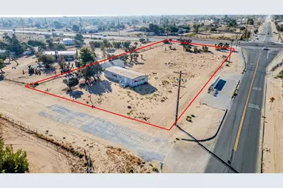 6525 Lindero, Phelan, CA 92371 - Photo 2