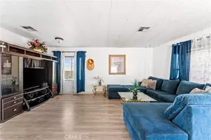 42525 Sable Dr, Hemet, CA 92544 - Photo 16