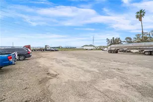 19597 Jurupa Ave, Bloomington, CA 92316 - Photo 34