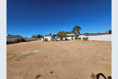 22725 Anoka, Apple Valley, CA 92308 - Photo 38