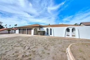 16464 Rancho Escondido, Riverside, CA 92506 - Photo 4