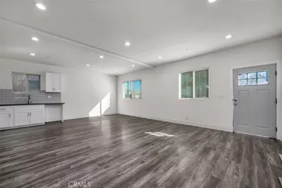 755 E 84th, Los Angeles, CA 90001 - Photo 6
