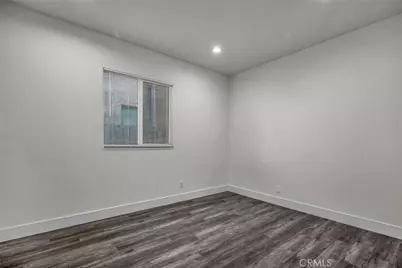 755 E 84th, Los Angeles, CA 90001 - Photo 12