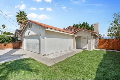 977 N G, San Bernardino, CA 92410 - Photo 2