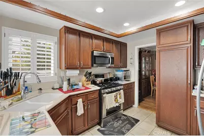 28911 Willow Creek, Highland, CA 92346 - Photo 14