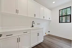 1019 N Staley Ln, Los Angeles, CA 90042 - Photo 18