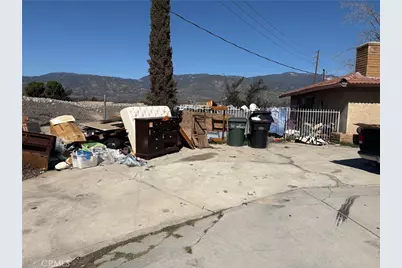 972 E Lynwood Drive, San Bernardino, CA 92404 - Photo 2